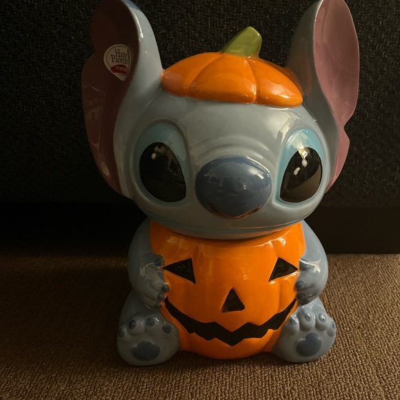 NEW SOLD OUT EVERYWHERE DISNEY PARK HALLOWEEN DISNEY STITCH Cookie jar Canister - Picture 3 of 6